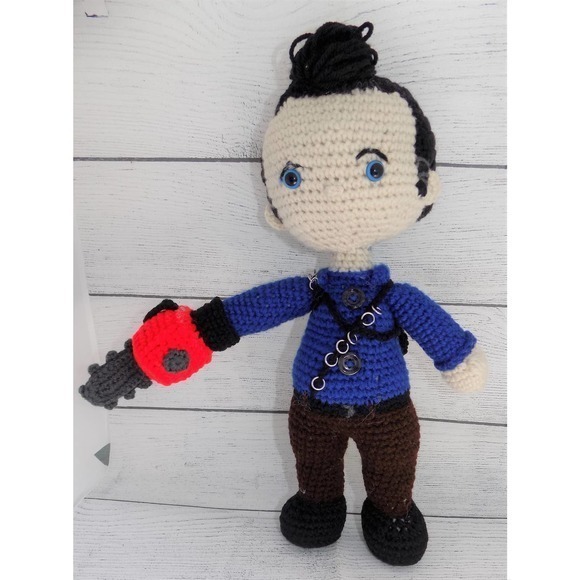 Evil Dead‎ - Ash Crochet Doll - Picture 4 of 10